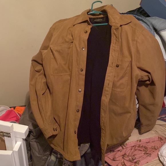 Too many clothes in my closet - Picture 2 of 2